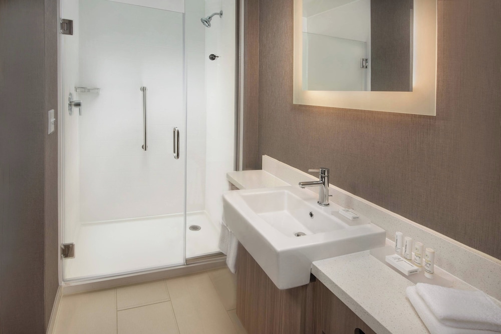 SpringHill Suites by Marriott Frederick - photo 16
