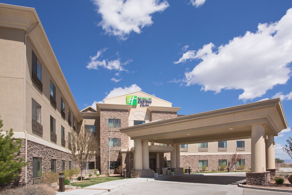 Holiday Inn Express & Suites Los Alamos Entrada Park by IHG — hotel in Los Alamos