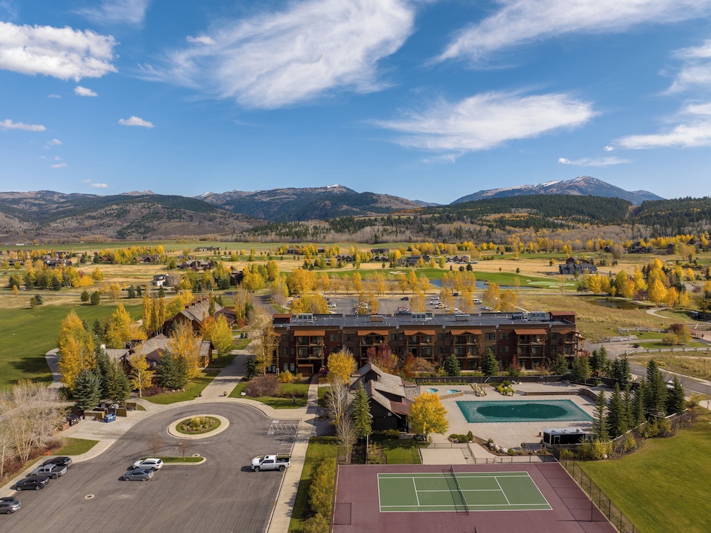 The Lodge at Bronze Buffalo Ranch - photo 20