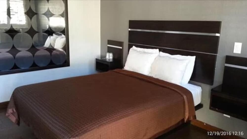 El Grande Motel — hotel in South Gate