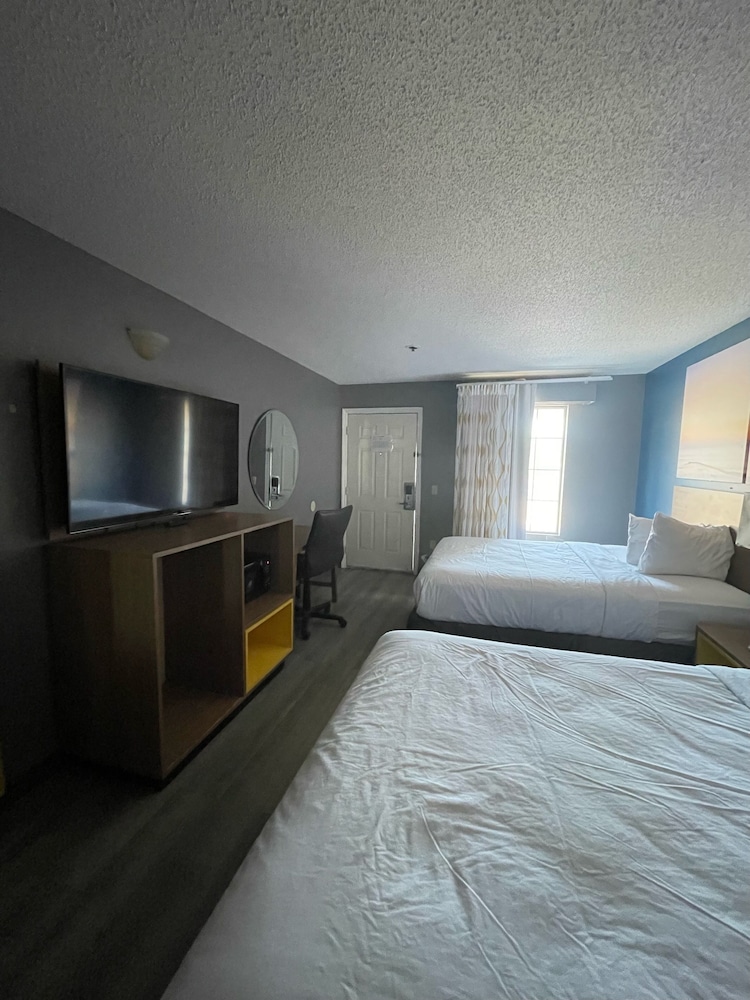 Baymont by Wyndham Dublin - photo 5