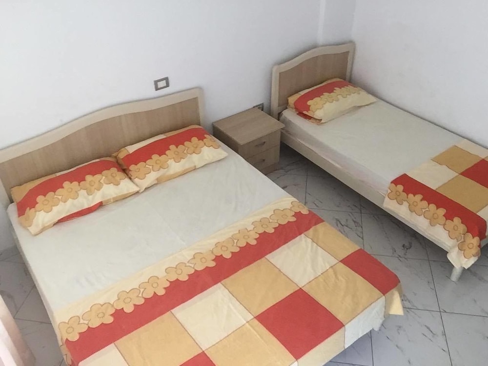 Hotel Kaqaniku — hotel in Shengjin