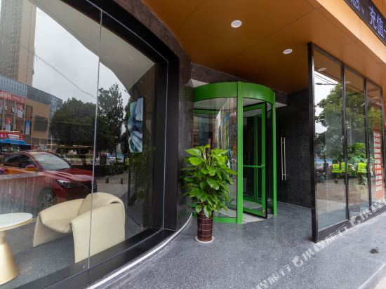 Baiguan Hotel in Jingmen, People's Republic of China