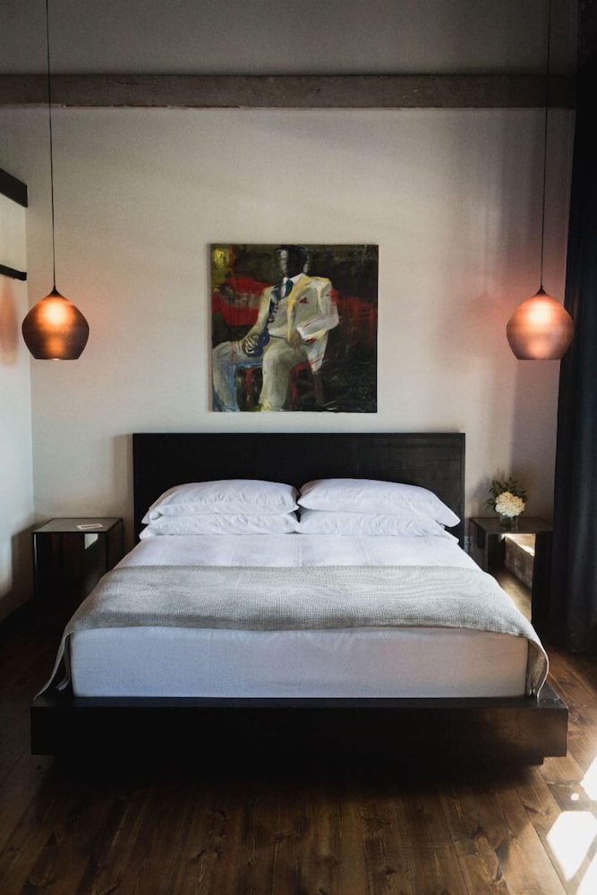 GunRunner Boutique Hotel - photo 40