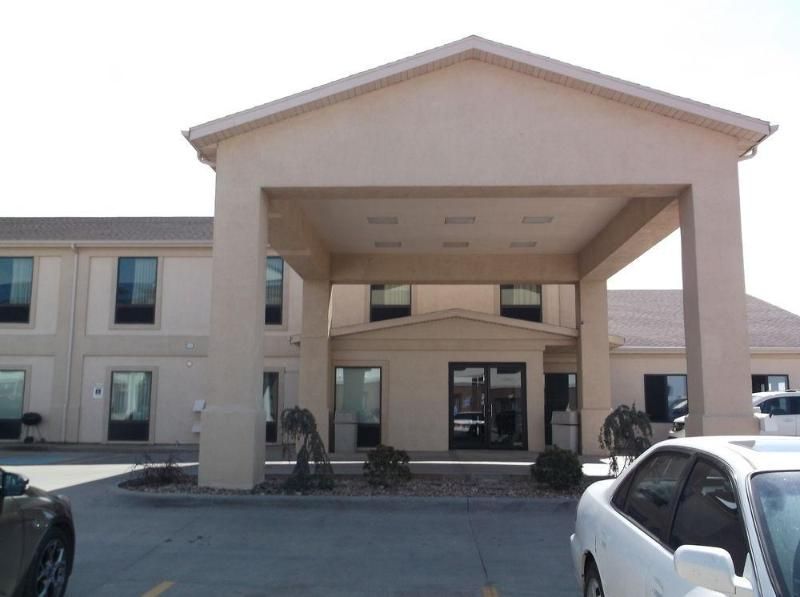 McPherson Inn By Oyo; I 135 - photo 6