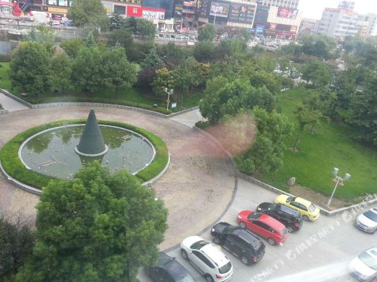 Jinyang Ying Bin Guan in Hede, People's Republic of China