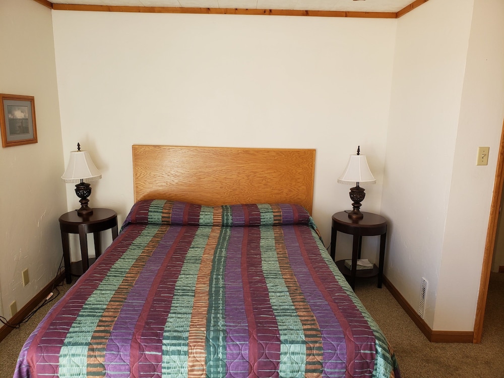 Algoma Beach Motel - photo 48