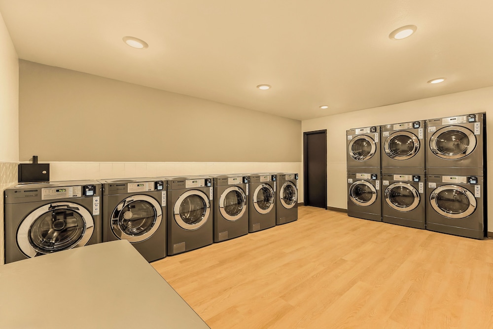 LivAway Suites SLC West Jordan - photo 27