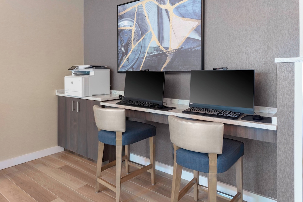 Residence Inn by Marriott Virginia Beach Town Center - photo 25