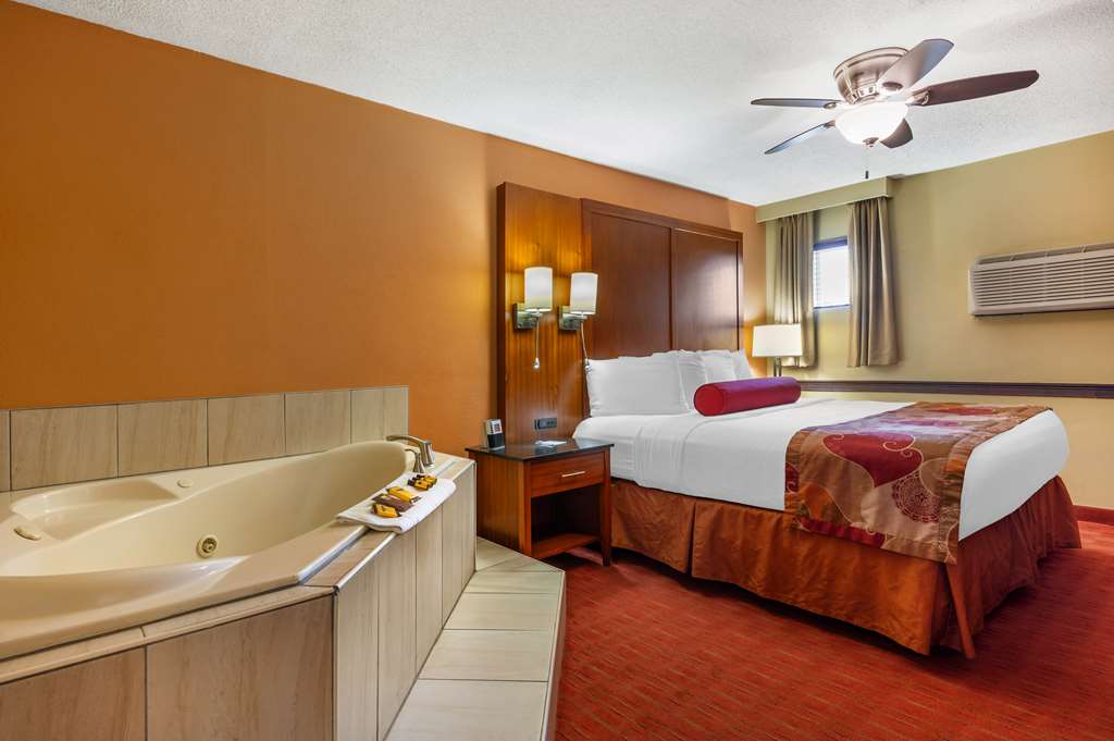 Best Western Plus Georgetown Corporate Center Hotel - photo 17