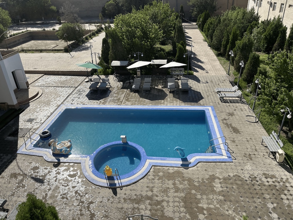 Qibla Tozabog — 4-Star Luxury Hotel in Khiwa, Uzbekistan