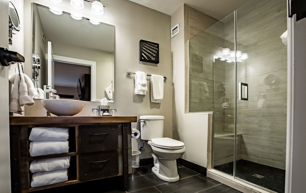 Ironworks Hotel - photo 30