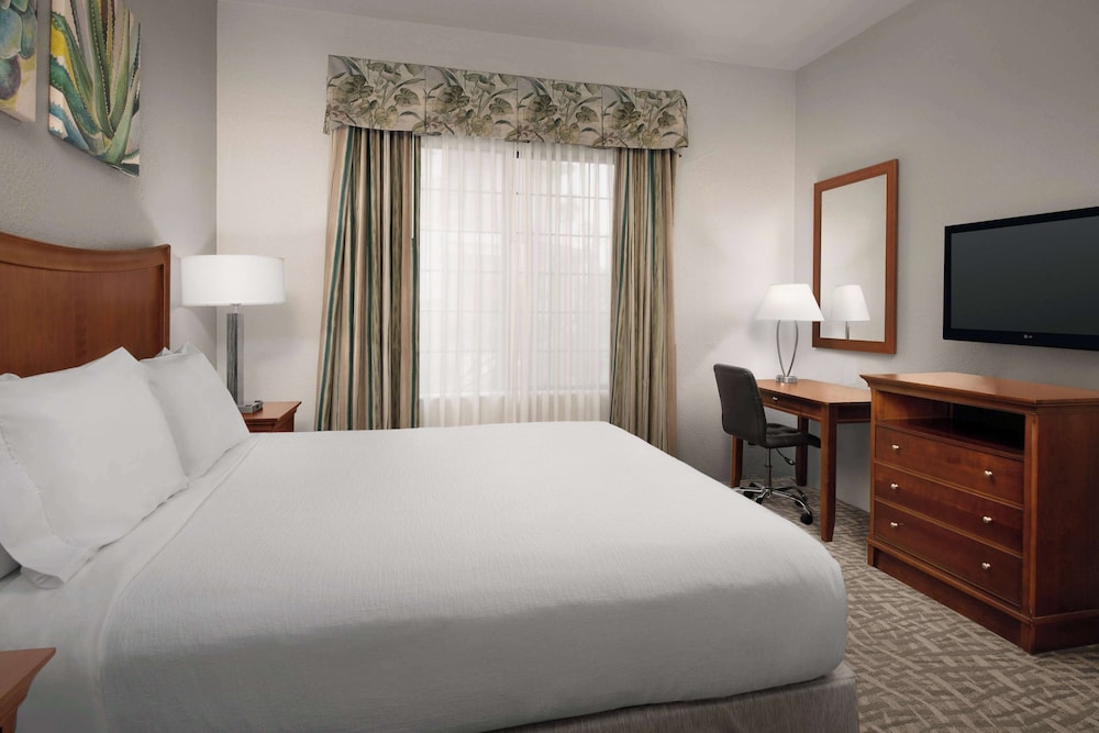 Embassy Suites La Quinta Hotel & Spa - photo 12