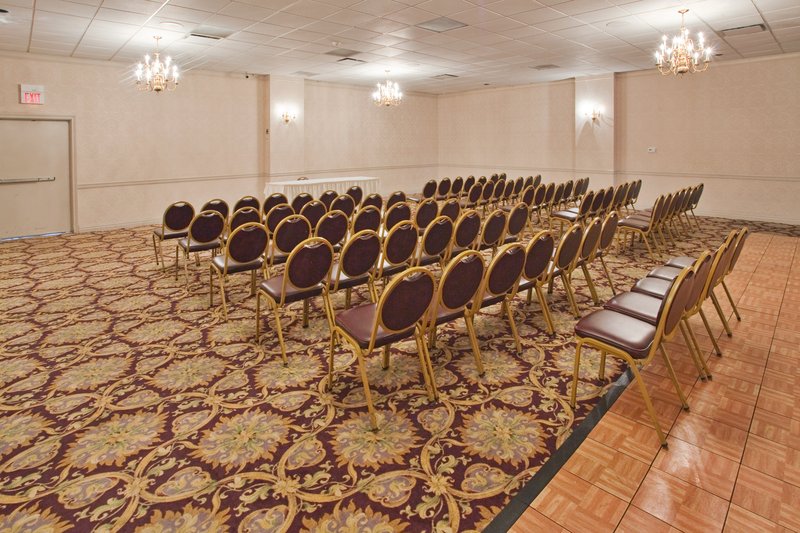 Holiday Inn Middletown Goshen - photo 24