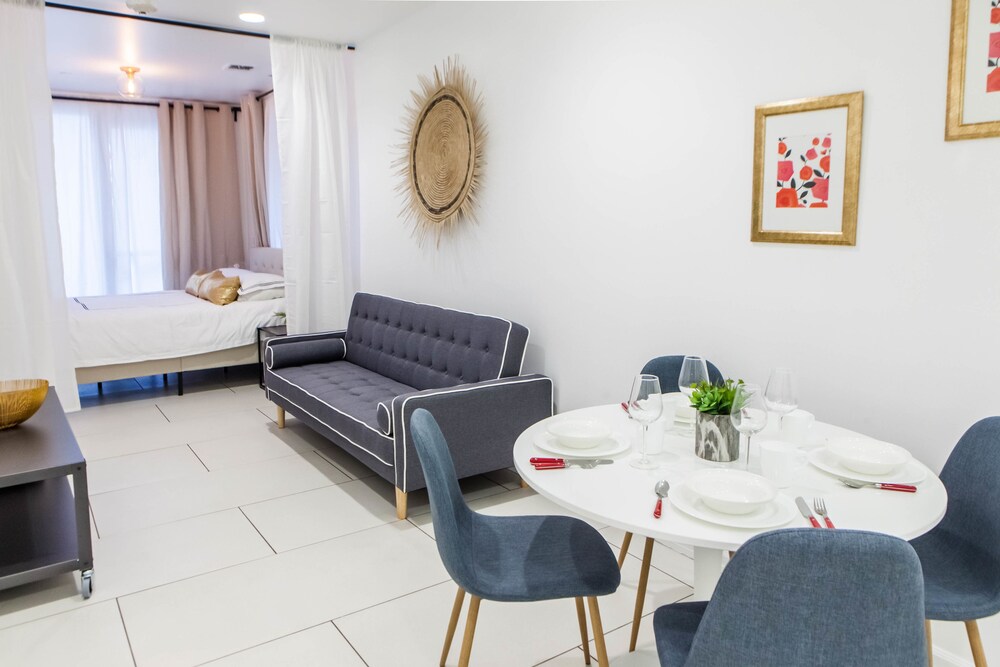 United Nations Apartment Hotel - photo 18