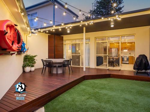 Seaspray Cottage Holiday Accommodation Victor Harbor — 4-Star Luxury Hotel in Victor Harbor, Australia