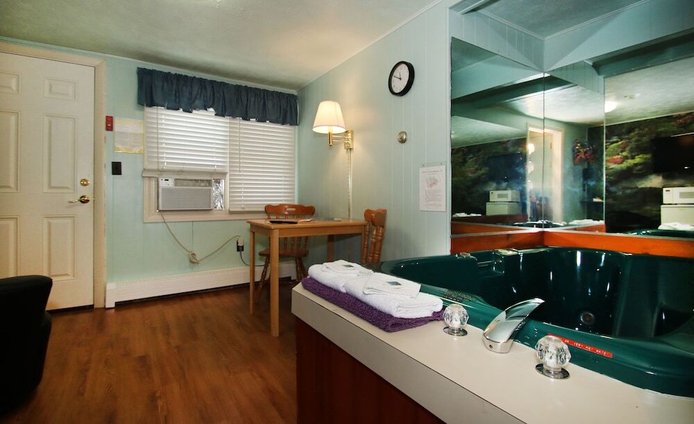 Biarritz Motel & Suites - photo 12