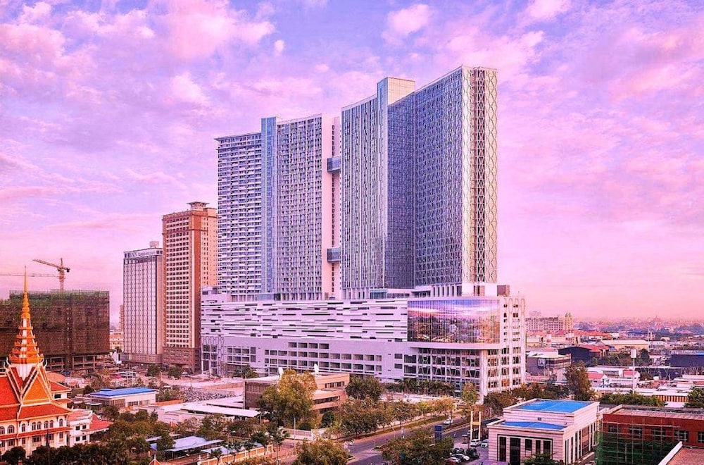The Bridge Club — hotel in Phnom Penh