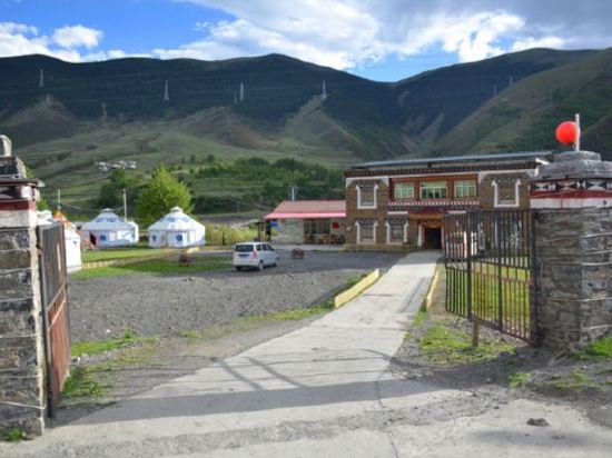 Liuyue Inn in Kangding, People's Republic of China