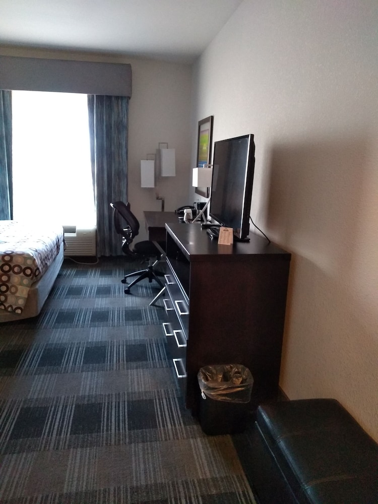Days Inn by Wyndham Alva - photo 8