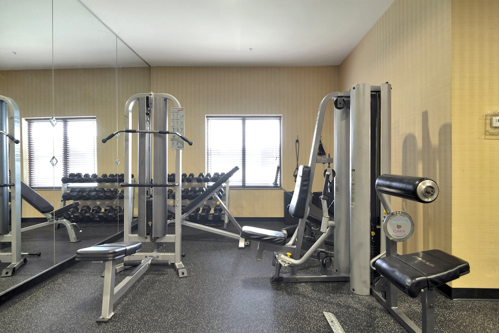 Holiday Inn Express Hotel & Suites DFW West Hurst by IHG - photo 28