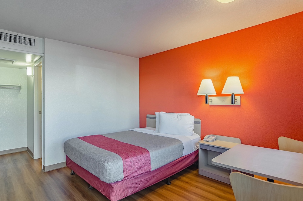 Park Inn by Radisson Cheyenne - photo 17