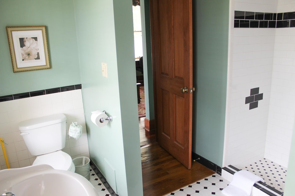 Sweetwater Branch Inn - photo 154