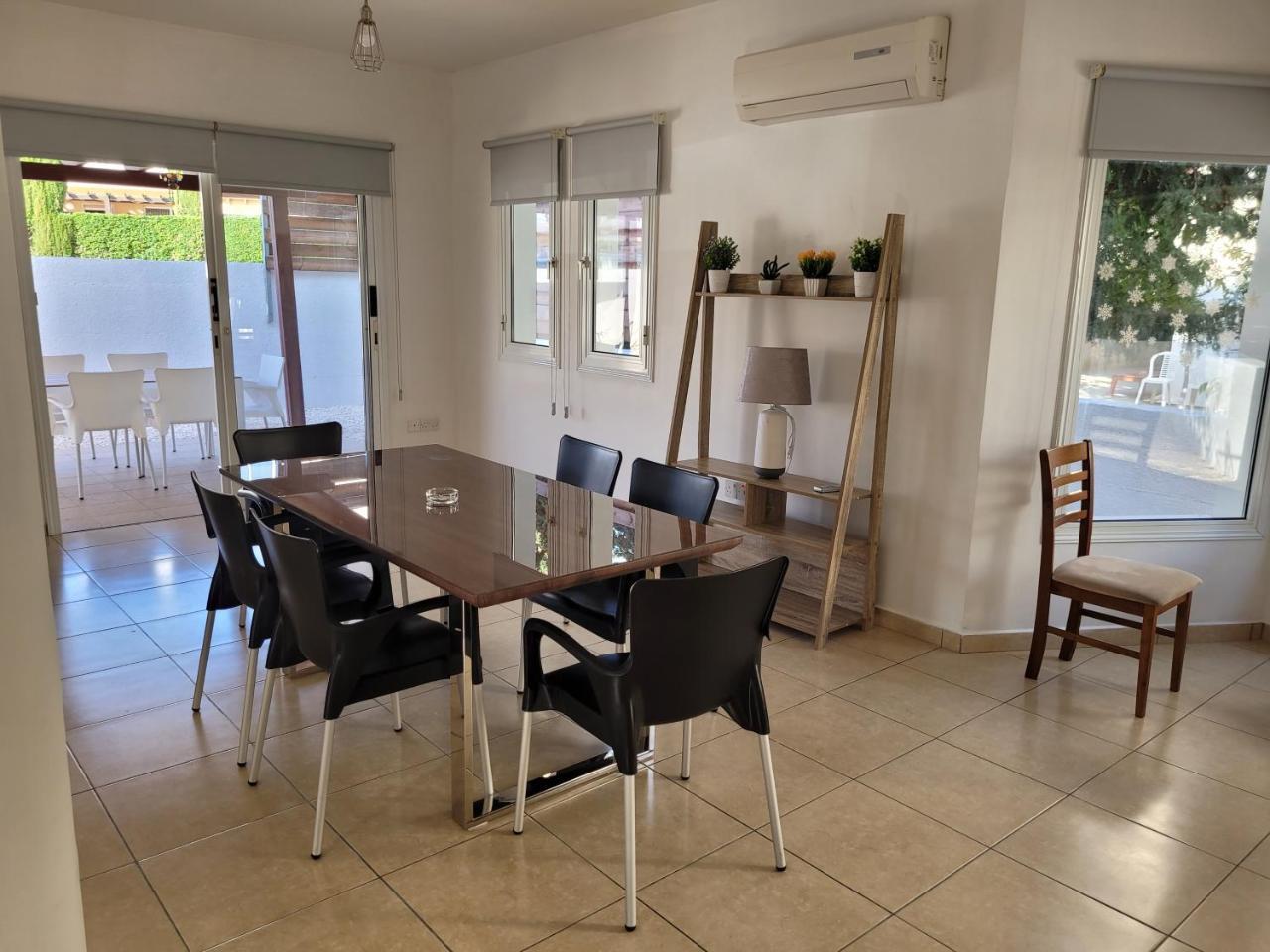 Elean Villa