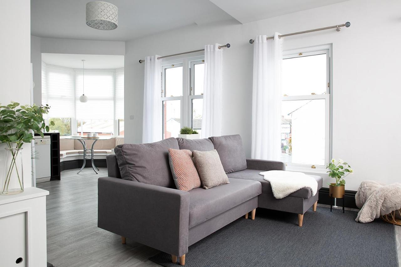 Beautiful first floor apartment — 4-Star Luxury Hotel in Poulton-Le-Fylde, United Kingdom