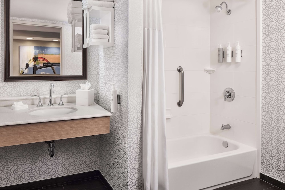 Hampton Inn & Suites Hershey Near The Park - photo 24