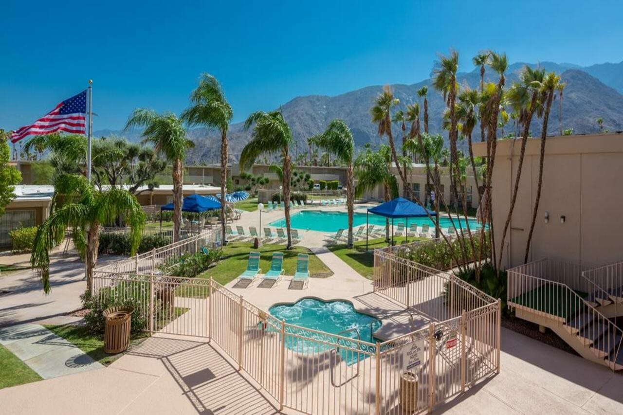 Days Inn by Wyndham Palm Springs — hotel in Palm Springs