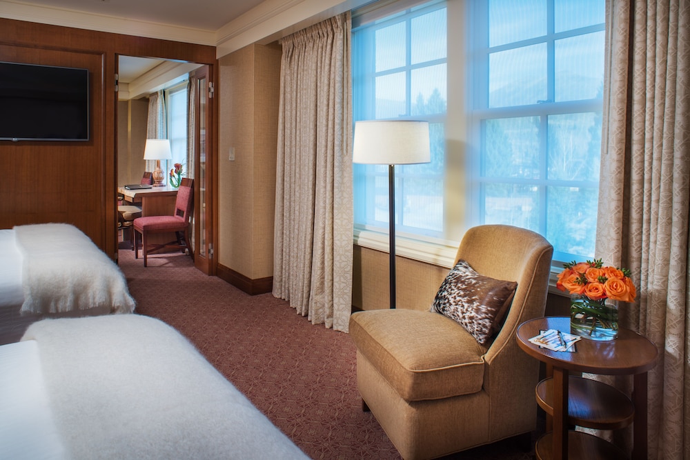 Sun Valley Inn - photo 2