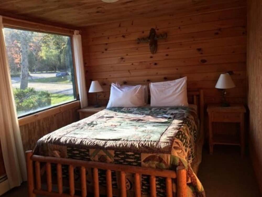 Ampersand Bay Resort - photo 21