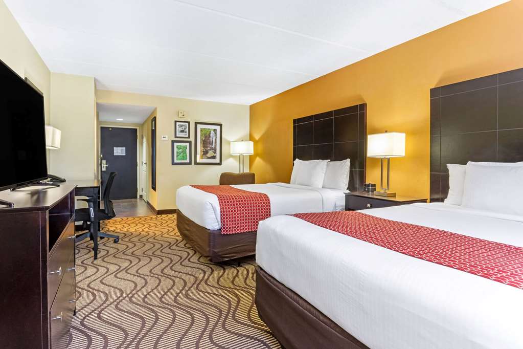 La Quinta Inn & Suites by Wyndham Tampa North I 75 - photo 12