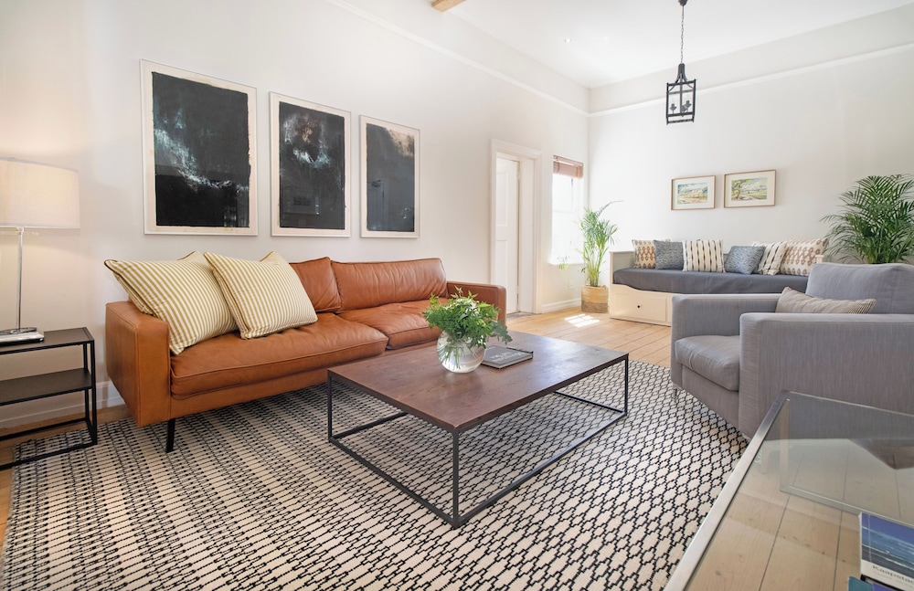 One Kensington Boutique Hotel — 4-Star Luxury Hotel in Cape Town, South Africa