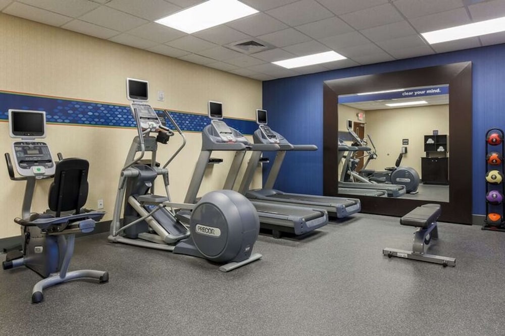 Hampton Inn & Suites Poughkeepsie - photo 38