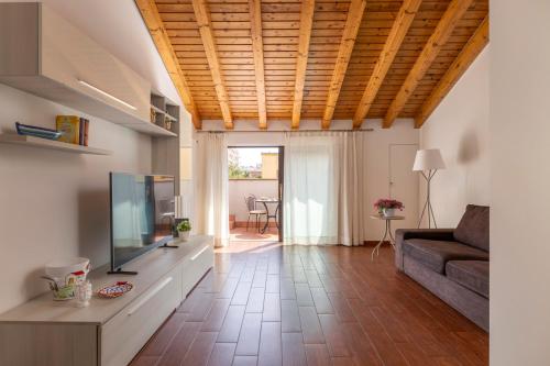 Savoia 173 Apartment — 4-Star Luxury Hotel in Acireale, Italy