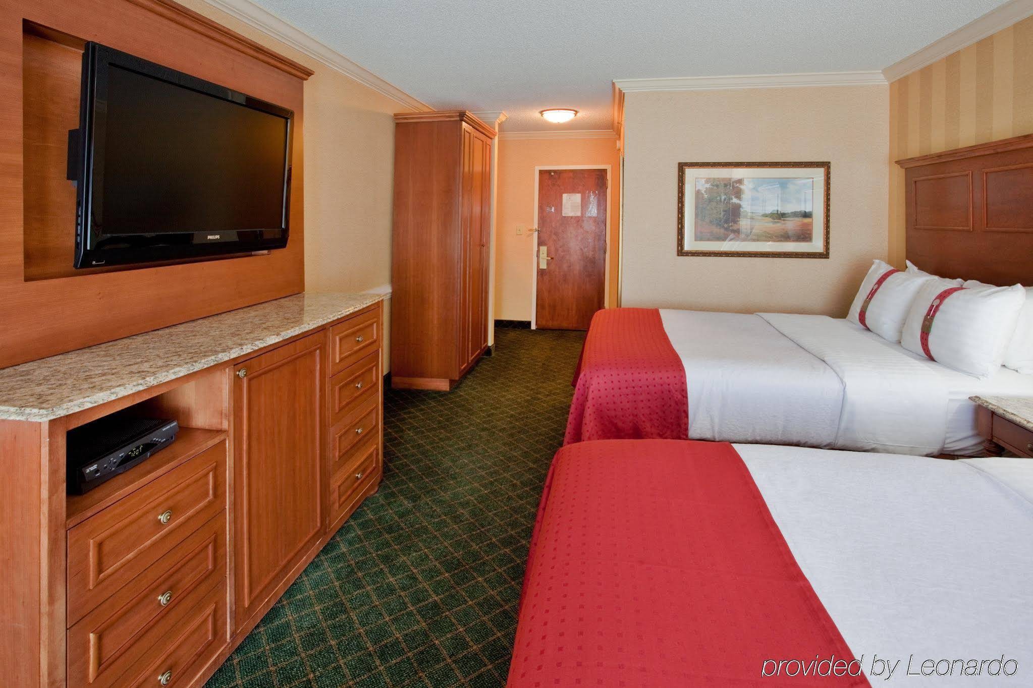 Holiday Inn University Blacksburg - photo 5