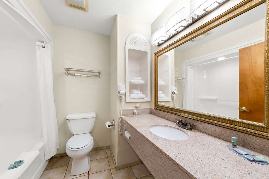 Best Western George West Executive Inn - photo 22