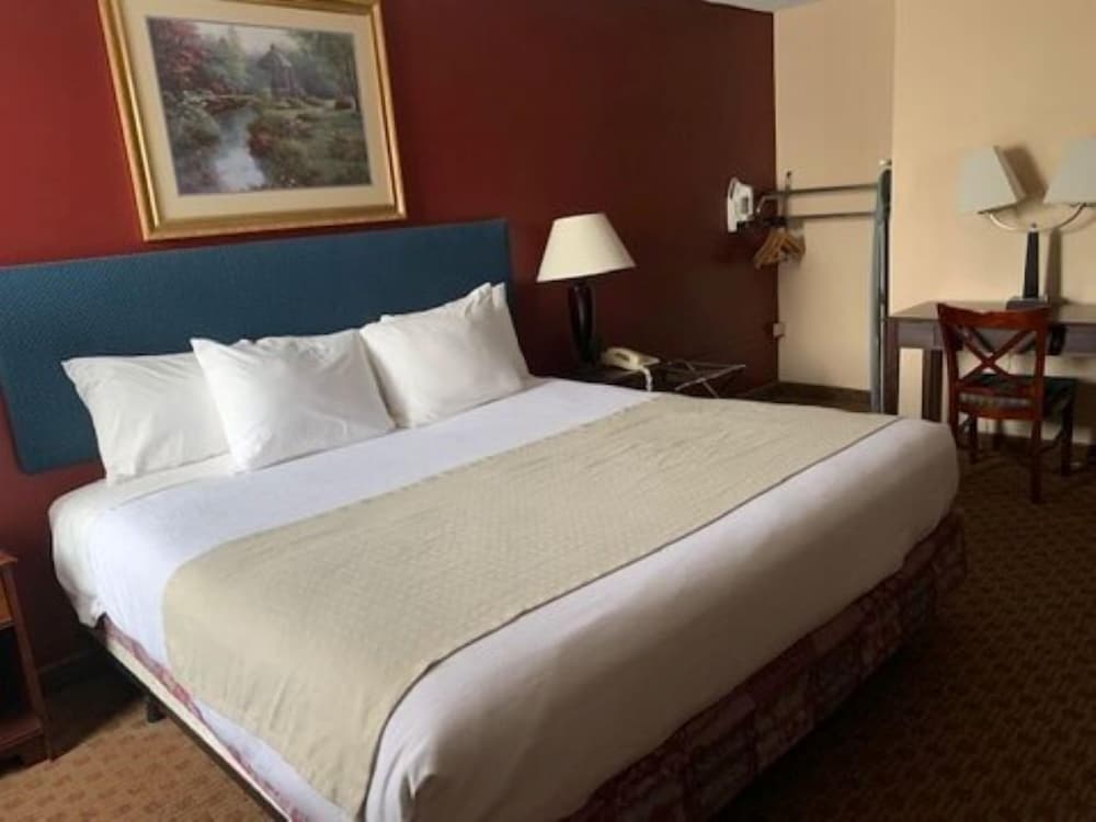 Fireside Inn & Suites Portland - photo 11