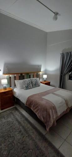 Winemaker's Rest — 4-Star Luxury Hotel in Oudtshoorn, South Africa