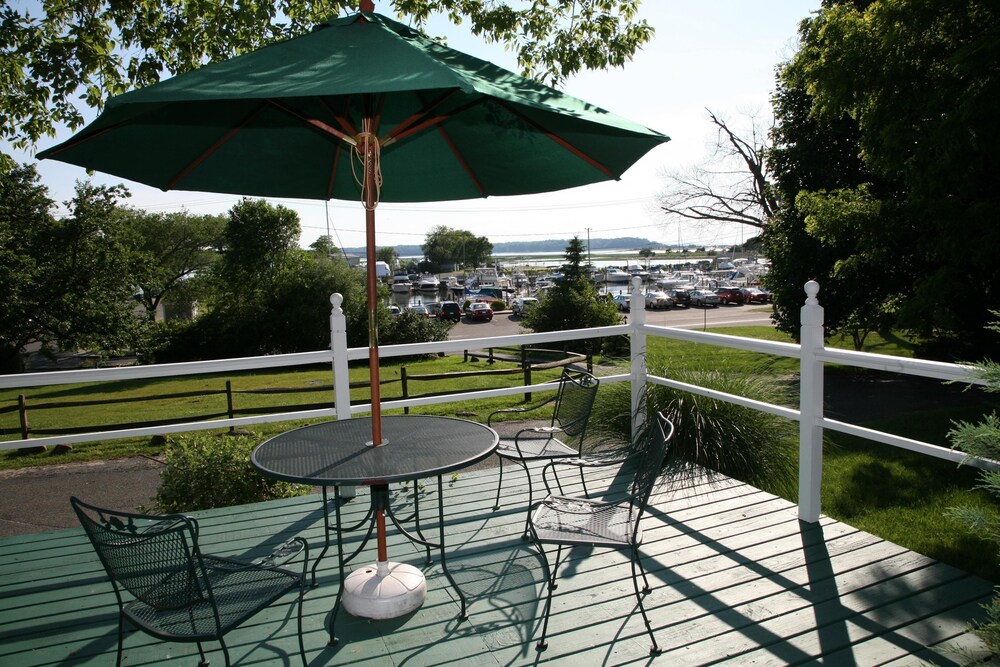 Three Village Inn Stony Brook - photo 18