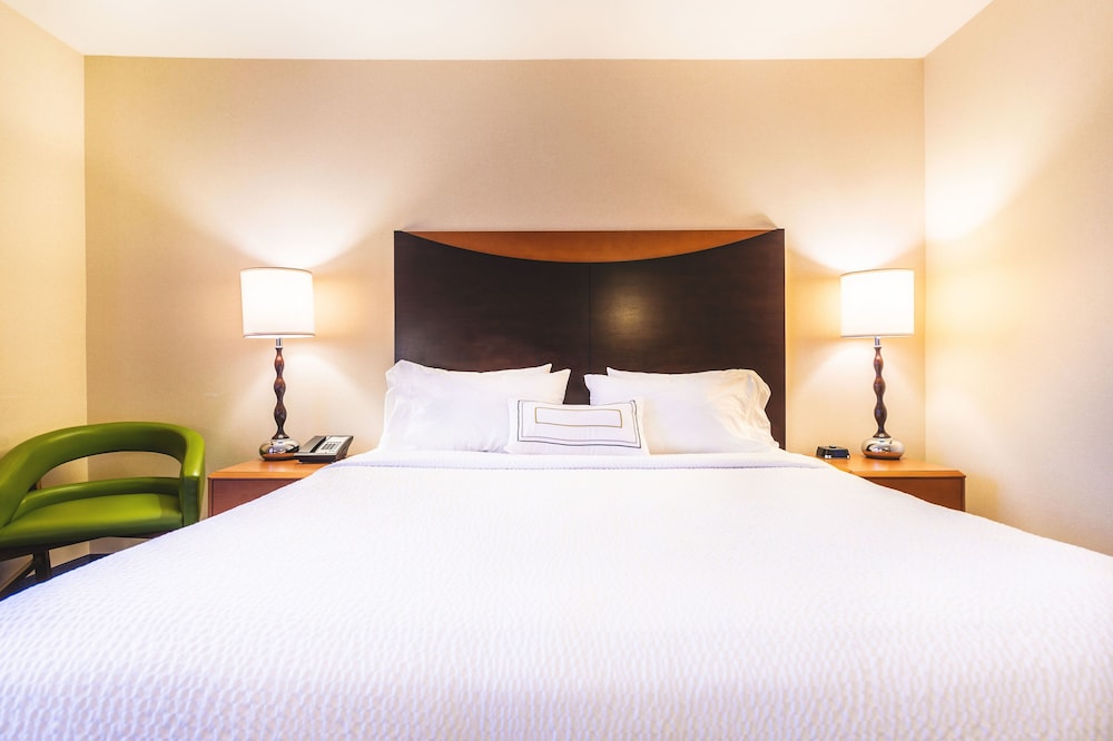Fairfield Inn & Suites by Marriott Redding - photo 8
