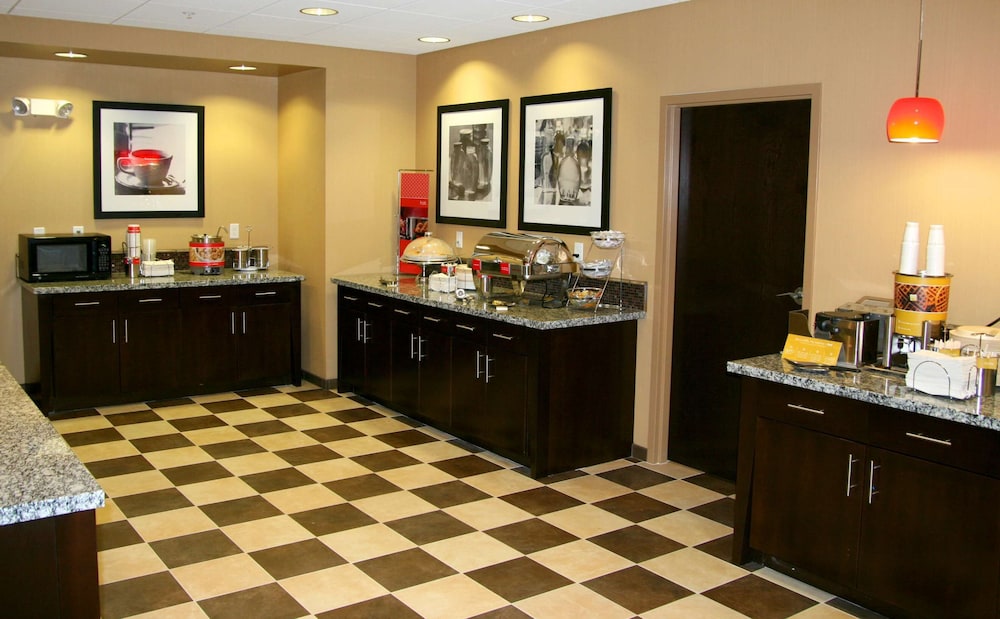 Hampton Inn & Suites Salt Lake City University Foothill Dr - photo 66