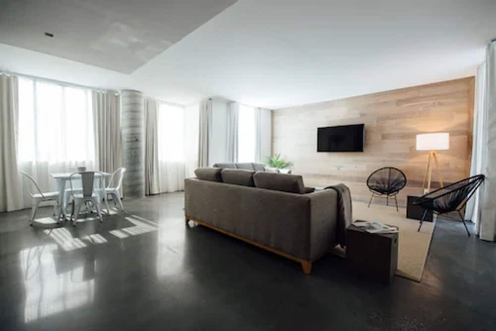 The Preston House & Hotel - photo 17