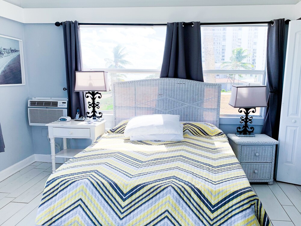 Coral Tides Resort - photo 21