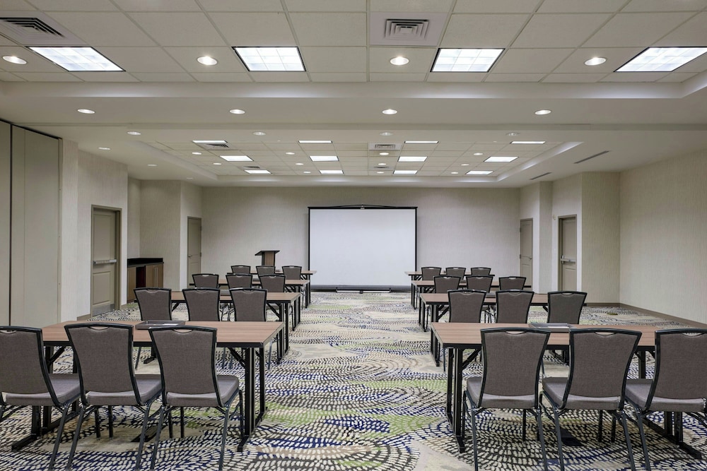 Residence Inn by Marriott Phoenix Desert View at Mayo Clinic - photo 45