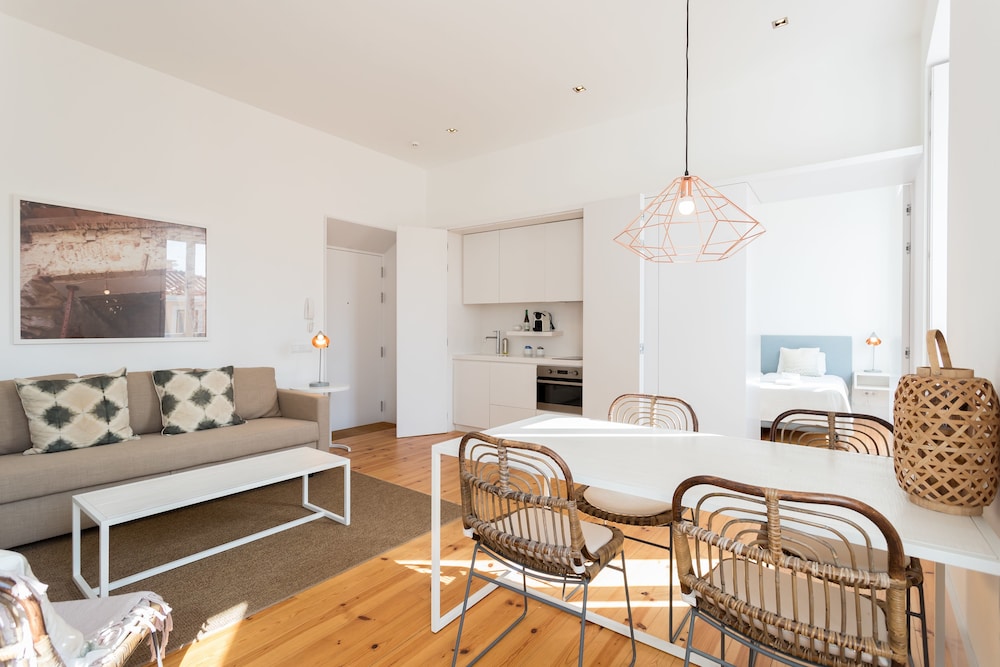 Chiado Studios by LU Holidays — 4-Star Luxury Hotel in Lisbon, Portugal