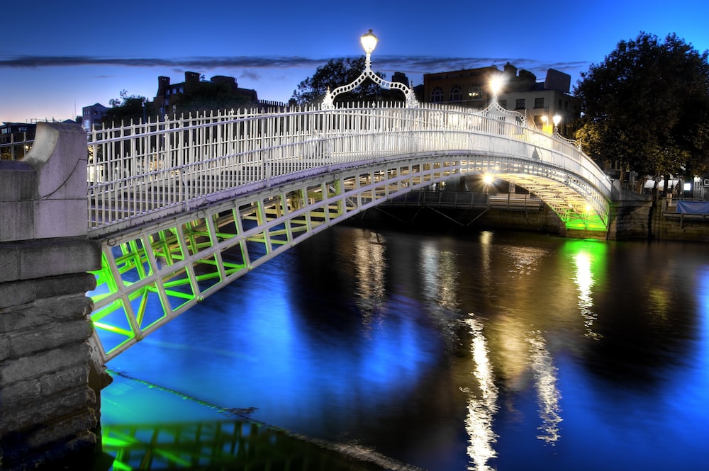 Stephen Street Upper Luxury Apt — 4-Star Luxury Hotel in Dublin, Republic of Ireland