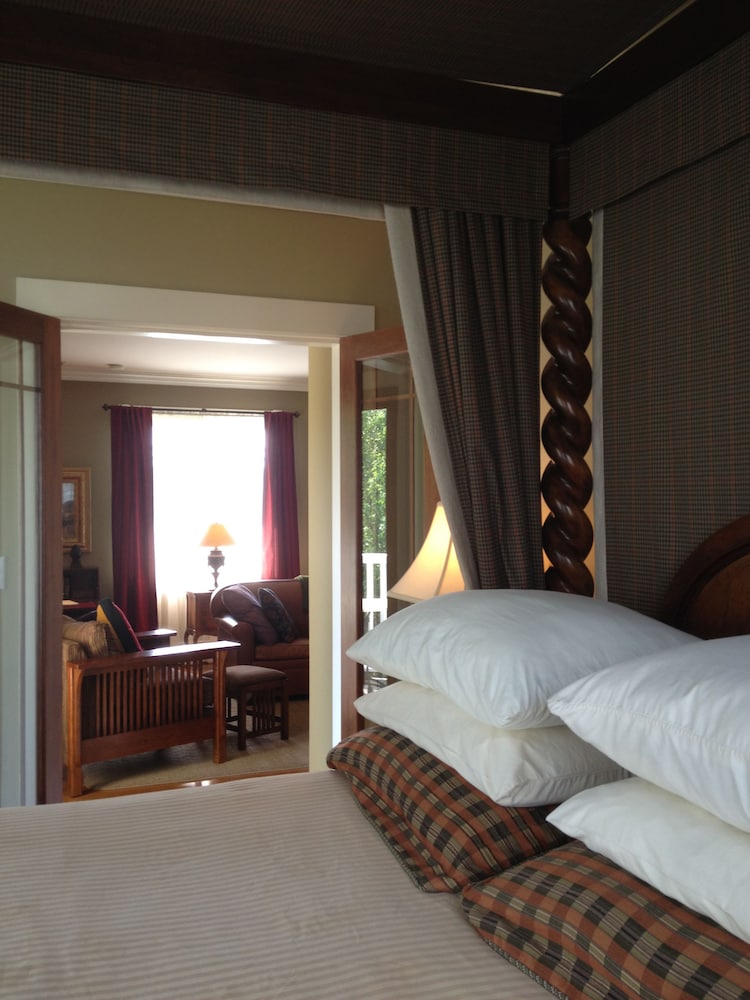 The Belvedere Inn & Restaurant - photo 7